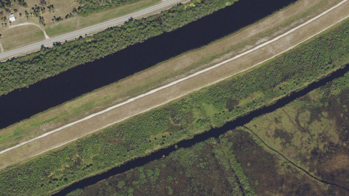 Aerial view of Big Bear Beach in Florida, shoreline and surroundings, USDA NAIP imagery from May 2023