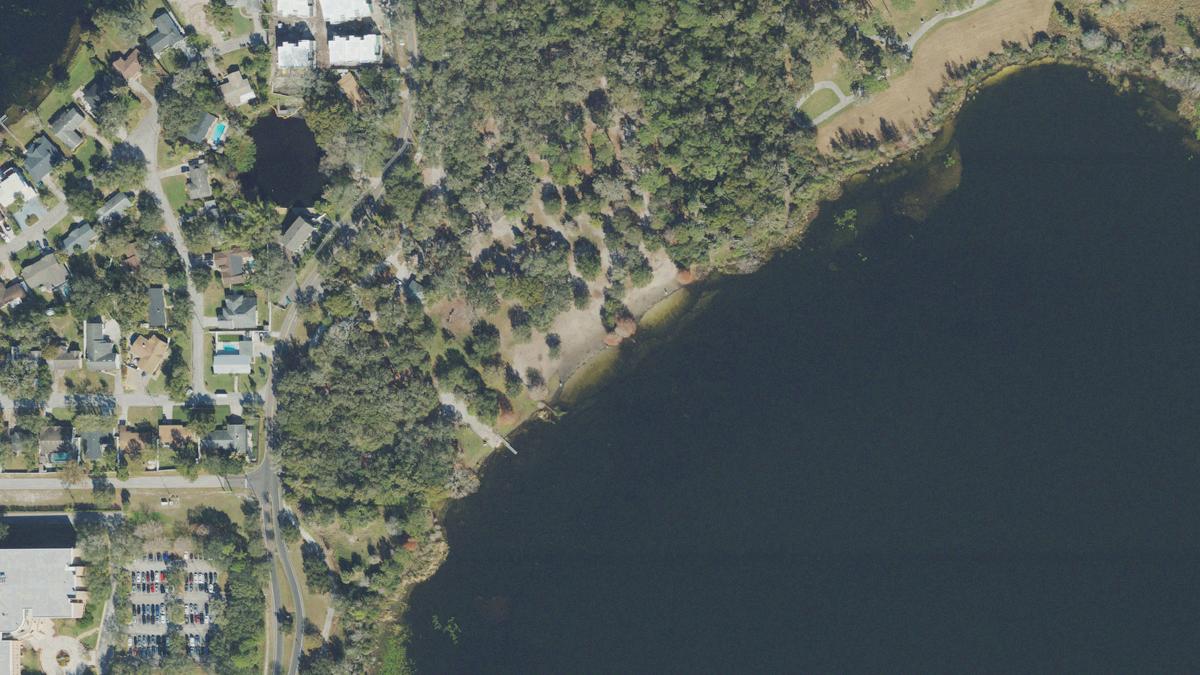 Aerial view of Lake Baldwin Park Beach in Florida, shoreline and surroundings, USDA NAIP imagery from May 2023