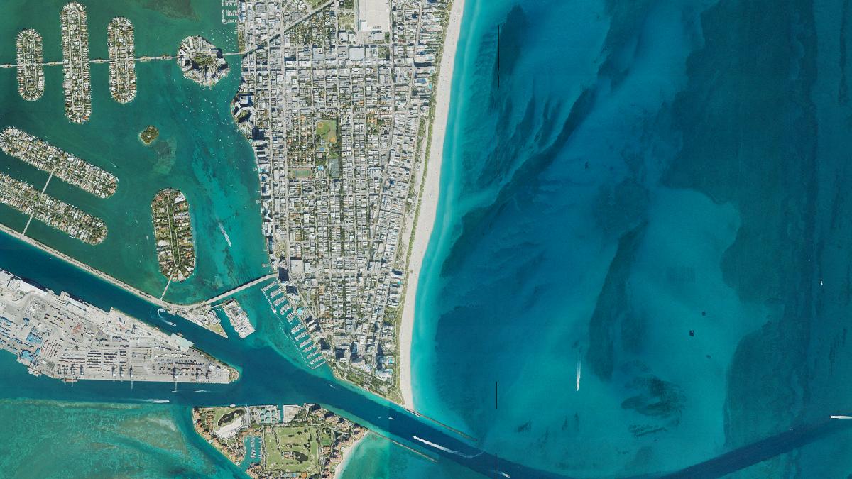 Aerial view of Miami Beach in Miami Beach, Florida, shoreline and surroundings, USDA NAIP imagery from May 2023