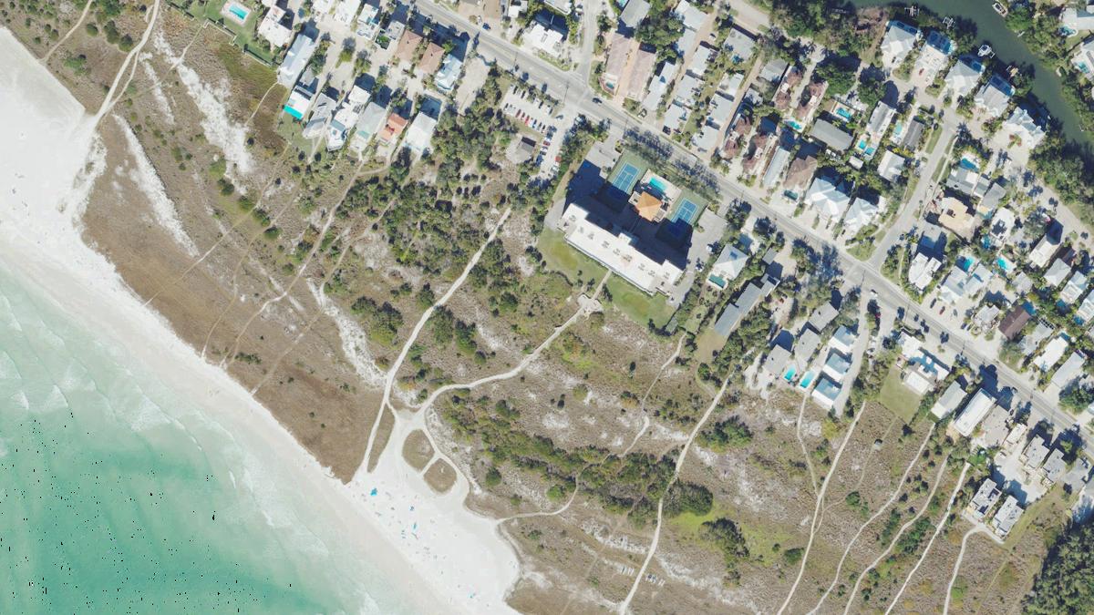 Aerial view of Sarasota Beach in Siesta Key, Florida, shoreline and surroundings, USDA NAIP imagery from May 2023